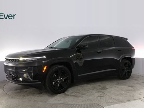 Used 2024 Jeep Wagoneer Launch Edition image 15