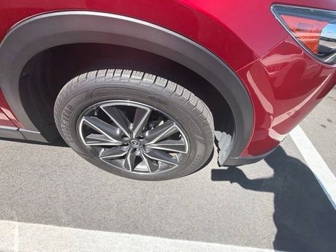 Used 2018 MAZDA CX-5 Touring w/ Preferred Equipment Package FWD image 3