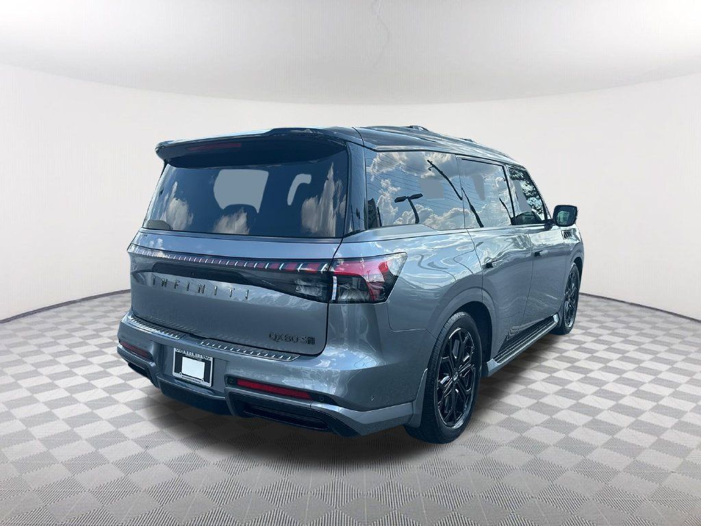 Certified 2026 INFINITI QX80 4WD w/ Sport Exterior Package image 5