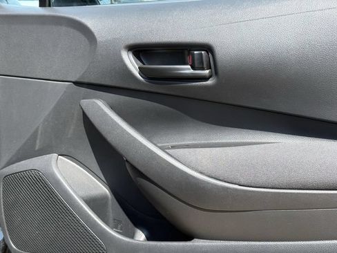 Used 2025 Toyota Corolla LE FWD image 26