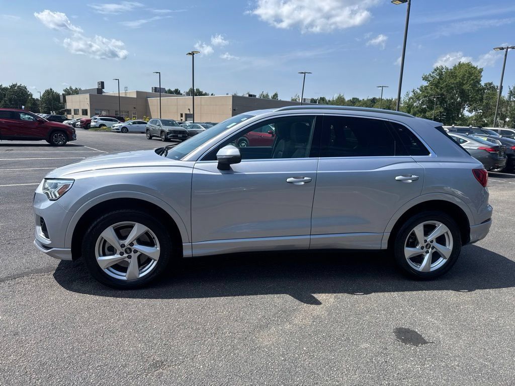 Used 2022 Audi Q3 2.0T Premium Plus AWD/4WD image 3