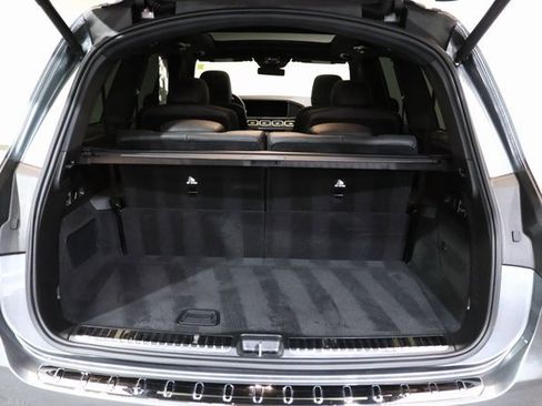 Used 2024 Mercedes-Benz GLS 580 4MATIC image 36