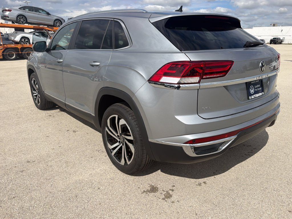 Certified 2023 Volkswagen Atlas Cross Sport SEL AWD/4WD image 4