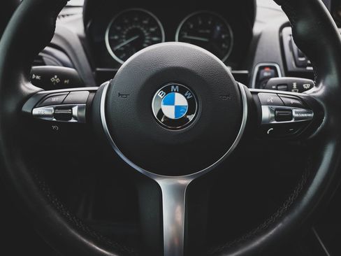 Used 2015 BMW M235i Coupe image 11