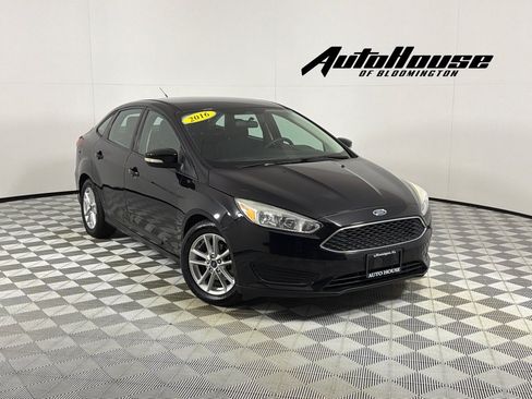 Used 2016 Ford Focus SE FWD image 1