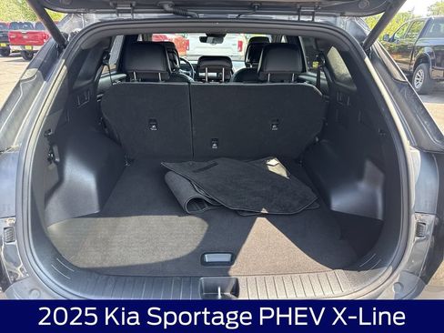 Used 2025 Kia Sportage X-Line AWD/4WD image 16