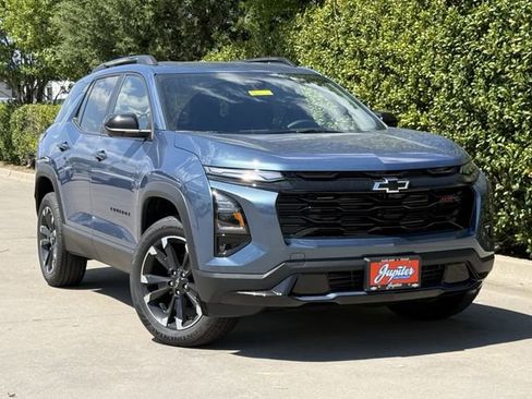 New 2026 Chevrolet Equinox RS w/ Convenience Package III FWD image 8