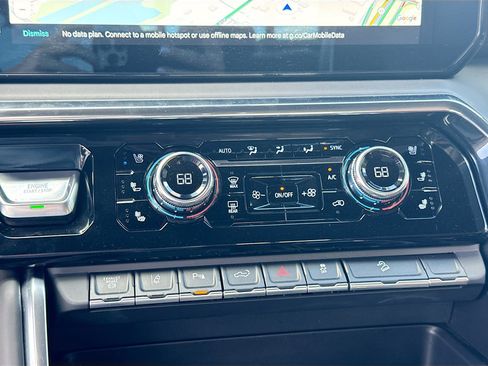 Used 2024 GMC Sierra 3500 Denali Ultimate image 33