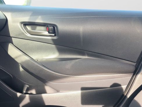 Used 2024 Toyota Corolla LE FWD image 12