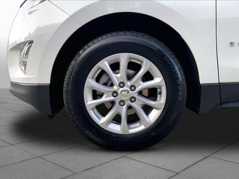 Used 2020 Chevrolet Equinox LS AWD/4WD image 11