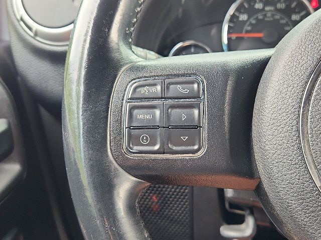 Used 2014 Jeep Wrangler Unlimited Sahara w/ Connectivity Group AWD/4WD image 22