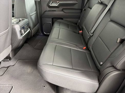 Used 2023 GMC Sierra 1500 SLT w/ SLT Premium Package image 18