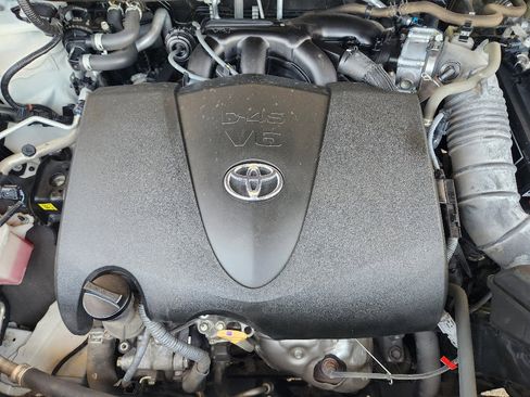 Used 2021 Toyota Highlander XSE image 32