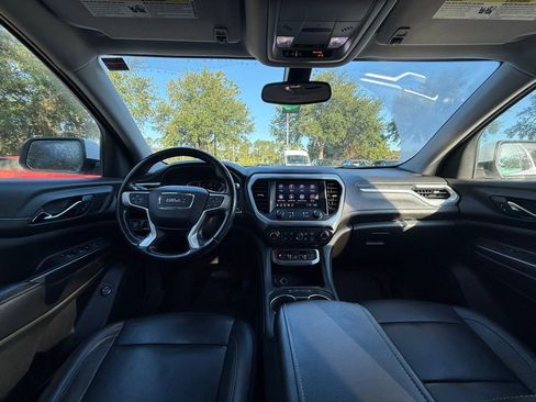 Used 2020 GMC Acadia SLT AWD/4WD image 15