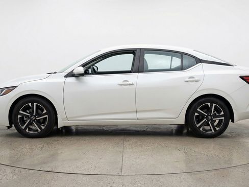 Used 2025 Nissan Sentra SV FWD image 3