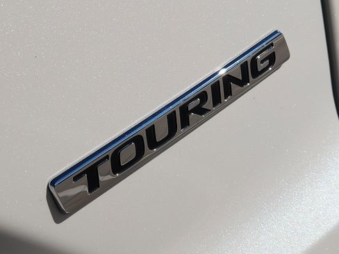 Used 2020 Honda CR-V Touring image 12