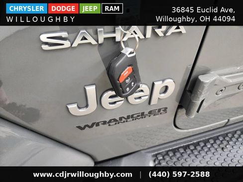 Used 2020 Jeep Wrangler Unlimited Sahara w/ Uconnect 4C Nav & Sound Group AWD/4WD image 41
