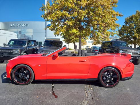 Used 2021 Chevrolet Camaro SS image 31