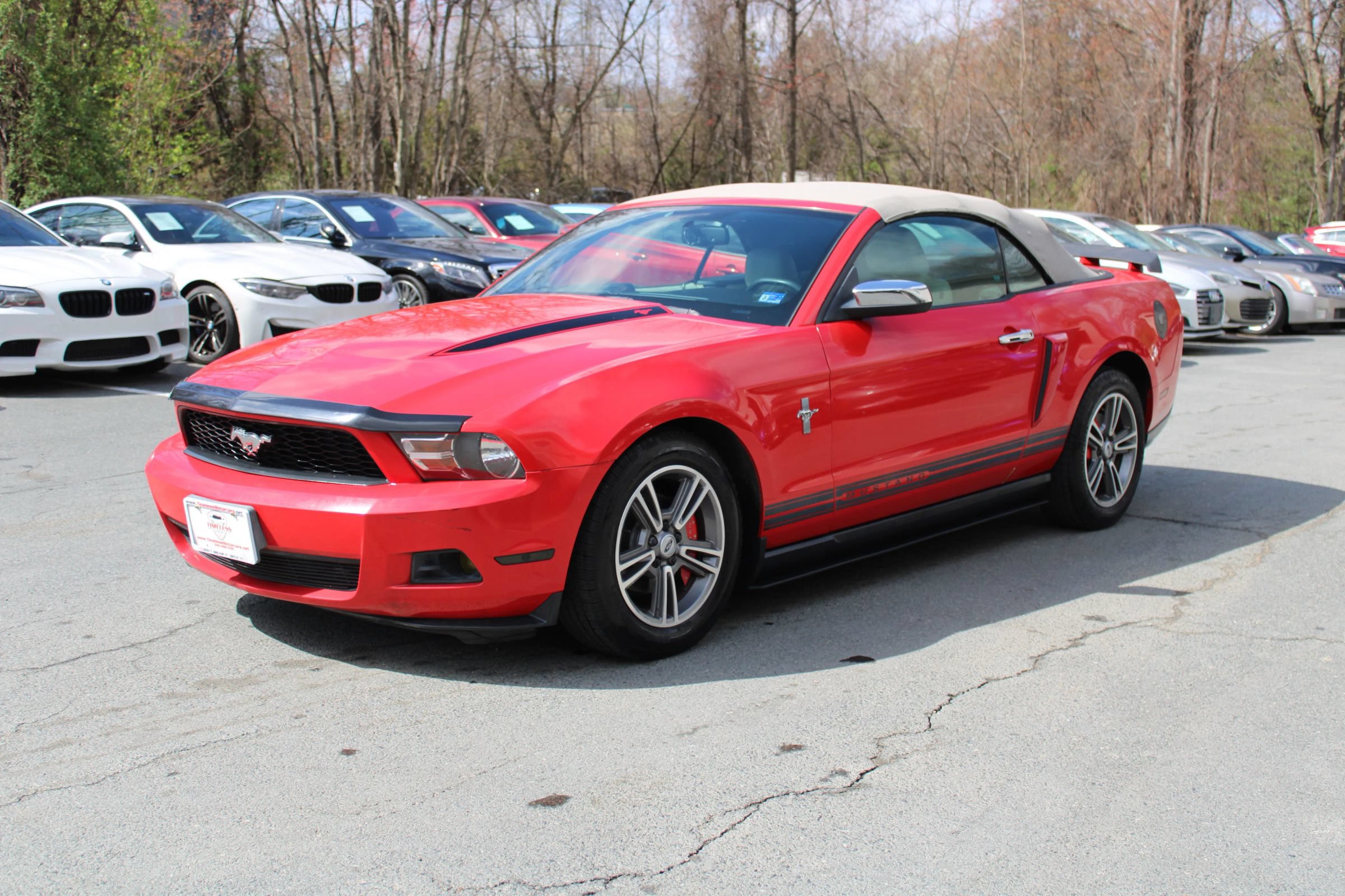 Used 2010 Ford Mustang Convertible RWD image 4