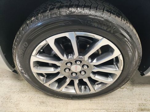 Used 2020 GMC Acadia Denali w/ Trailering Package image 20