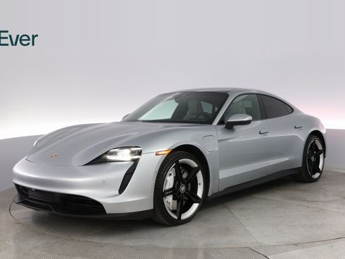 Used 2020 Porsche Taycan 4S image 2