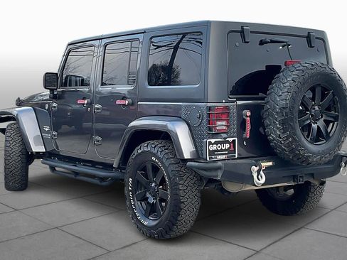 Used 2014 Jeep Wrangler Unlimited Sahara w/ Connectivity Group image 12