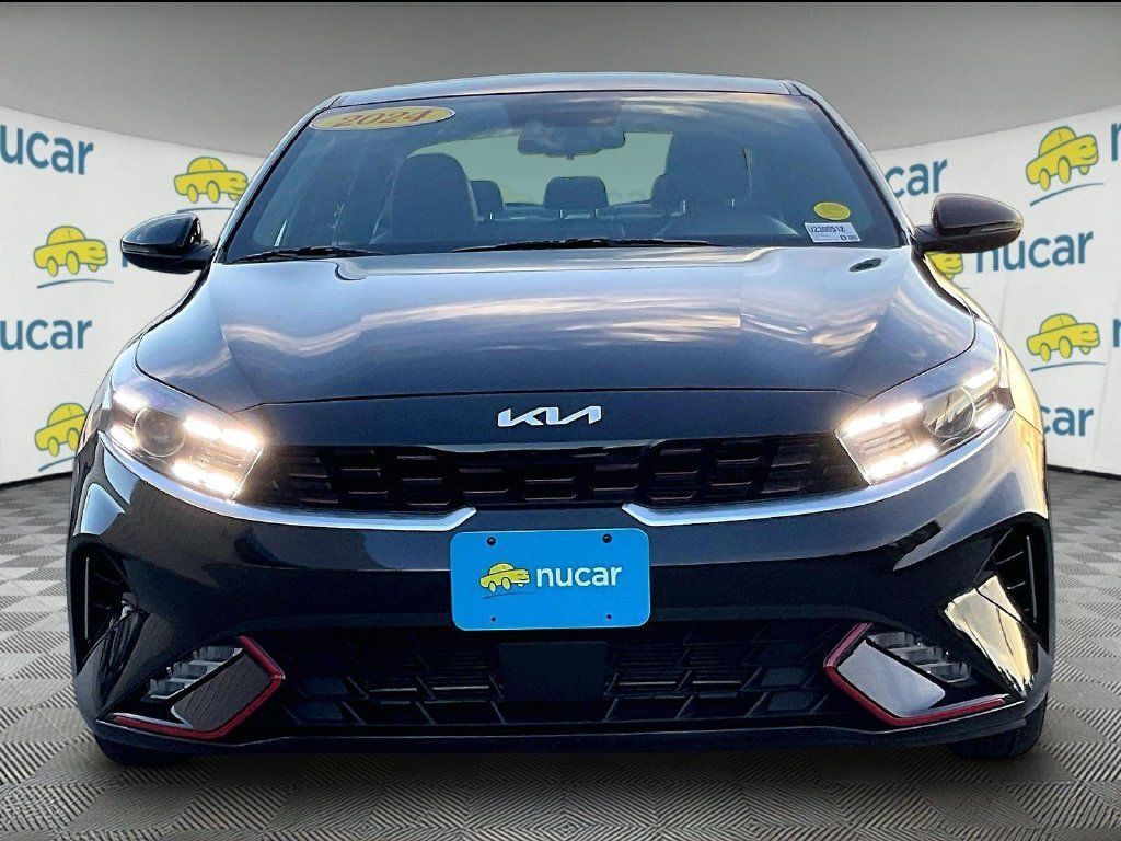 Used 2024 Kia Forte GT-Line w/ GT-Line Premium Package FWD image 2