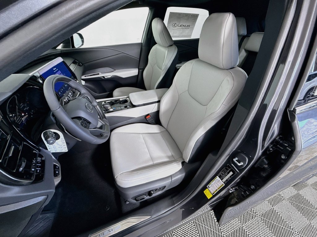 New 2026 Lexus RX 350 FWD image 16