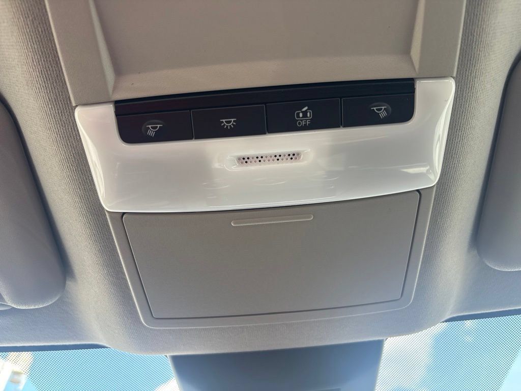 Used 2024 Nissan Sentra SV FWD image 34