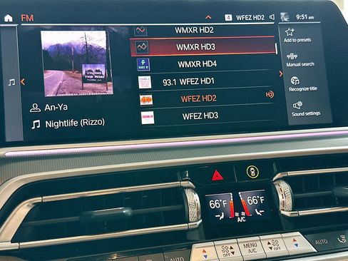 Used 2023 BMW X5 sDrive40i w/ Parking Assistance Package image 15