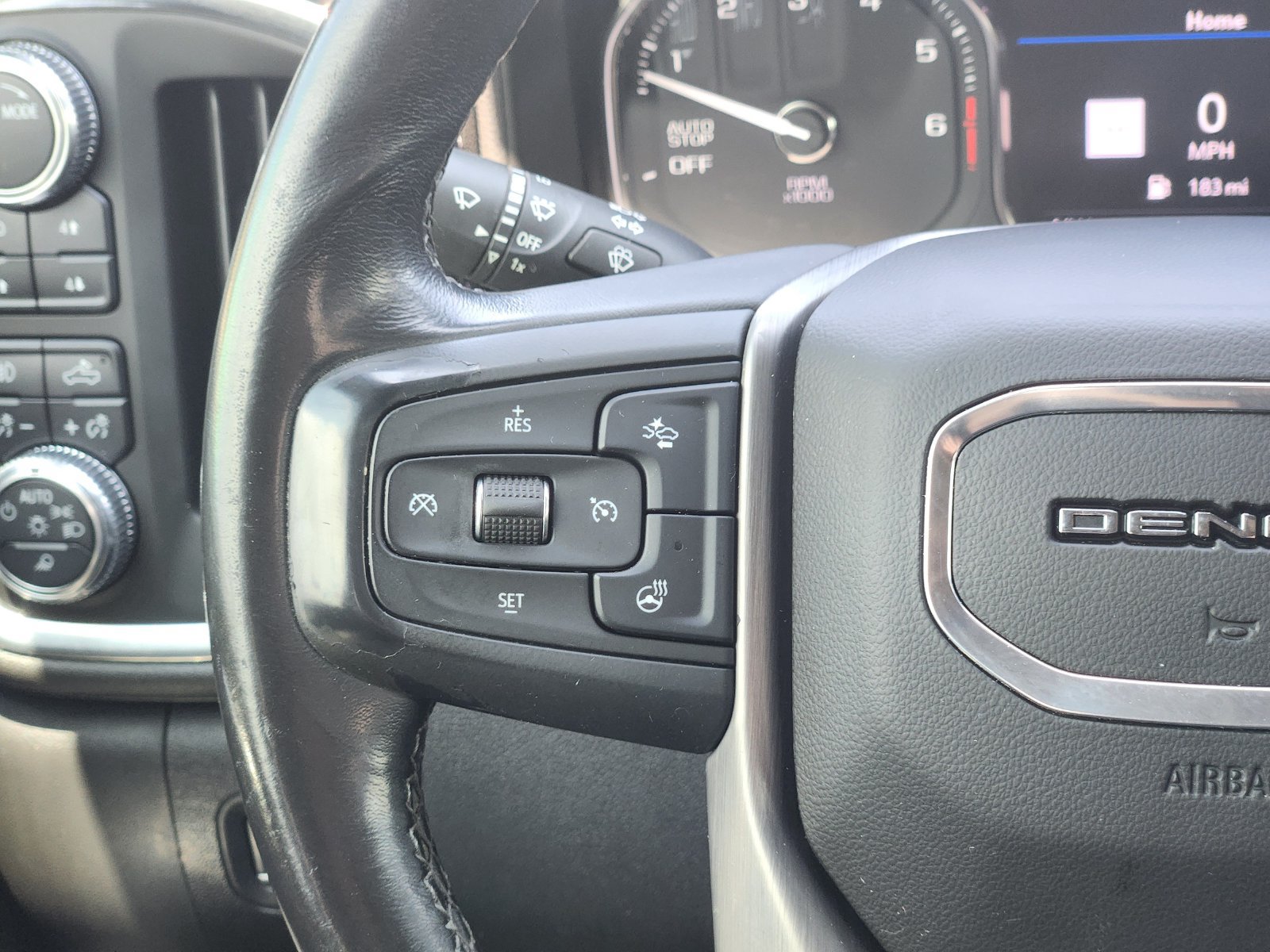 Used 2021 GMC Sierra 1500 Denali w/ Denali Ultimate Package AWD/4WD image 31
