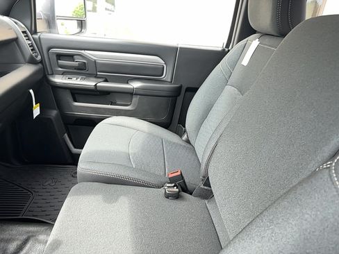 New 2026 RAM 3500 Tradesman AWD/4WD image 30