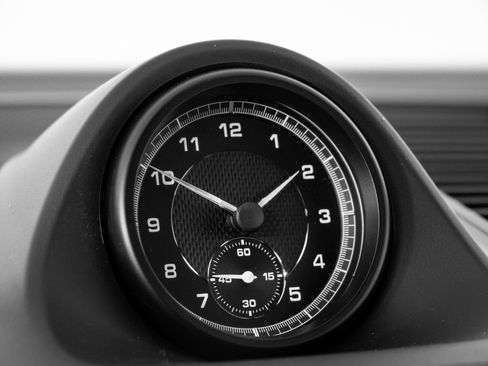 New 2026 Porsche Macan image 17