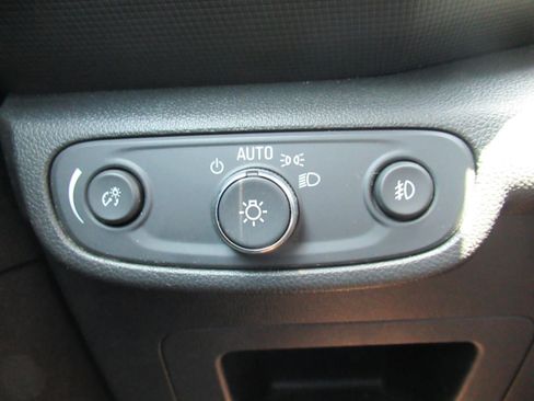 Used 2021 Chevrolet TrailBlazer RS FWD image 21