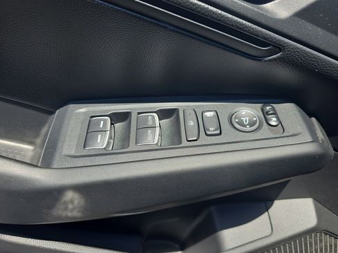 Used 2023 Honda Accord LX image 25