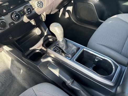 Used 2017 Toyota Tacoma SR5 w/ Tow Package image 28