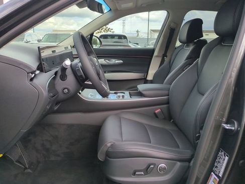 Used 2026 Genesis GV70 2.5T Select AWD/4WD image 12