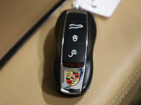 Used 2016 Porsche Cayenne S AWD/4WD image 43