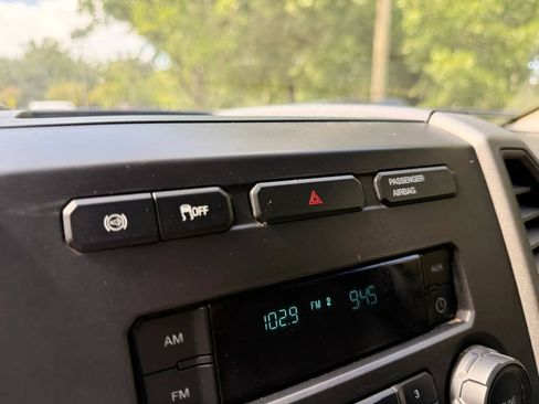 Used 2017 Ford F350 XL w/ Power Equipment Group AWD/4WD image 15