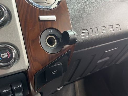 Used 2014 Ford F350 Lariat image 43