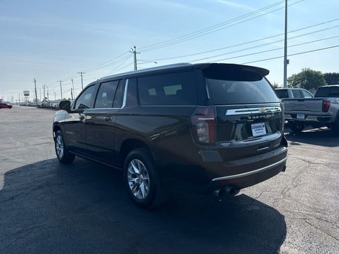 Certified 2022 Chevrolet Suburban Premier AWD/4WD image 3