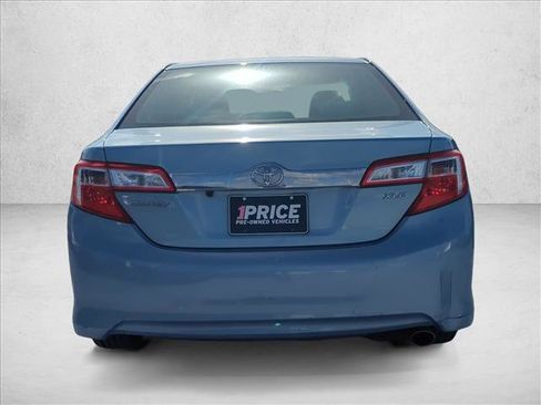 Used 2014 Toyota Camry XLE image 5