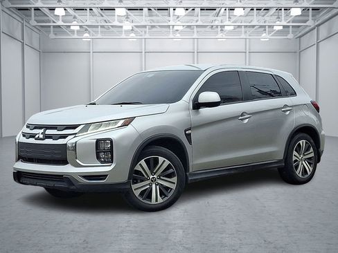 Used 2023 Mitsubishi Outlander Sport ES image 1