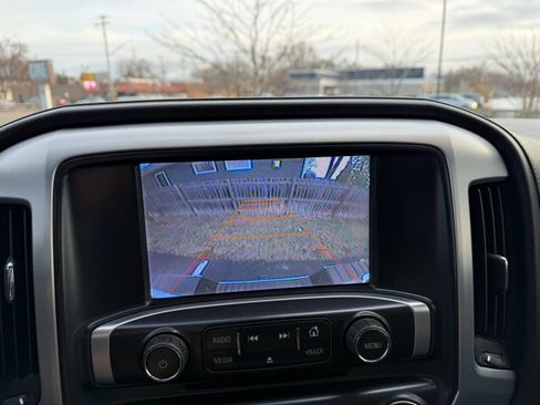 Used 2015 GMC Sierra 2500 SLE w/ SLE Preferred Package image 17