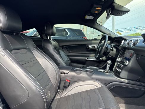 Used 2021 Ford Mustang GT Premium w/ Equipment Group 401A RWD image 7