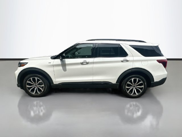Used 2022 Ford Explorer ST-Line AWD/4WD image 8