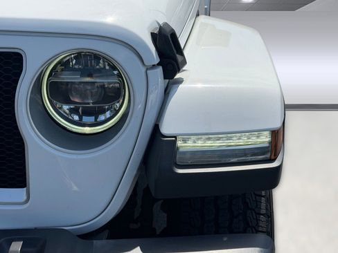 Used 2021 Jeep Wrangler Unlimited Sahara image 10