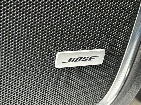 Used 2019 Chevrolet Suburban LT image 24