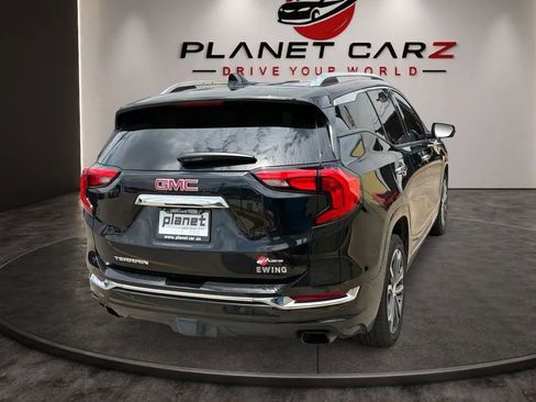 Used 2019 GMC Terrain Denali w/ Advanced Safety Package FWD image 5