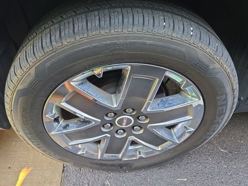 Used 2011 GMC Acadia Denali AWD/4WD image 5